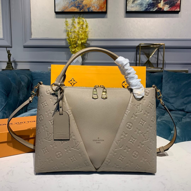Louis Vuitton V Tote MM M44422 M44397 M44421