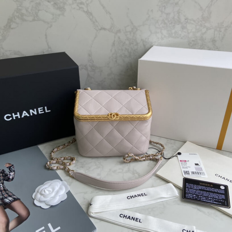 Chanel Lambskin Kiss-Lock Clasp Bag AS1886