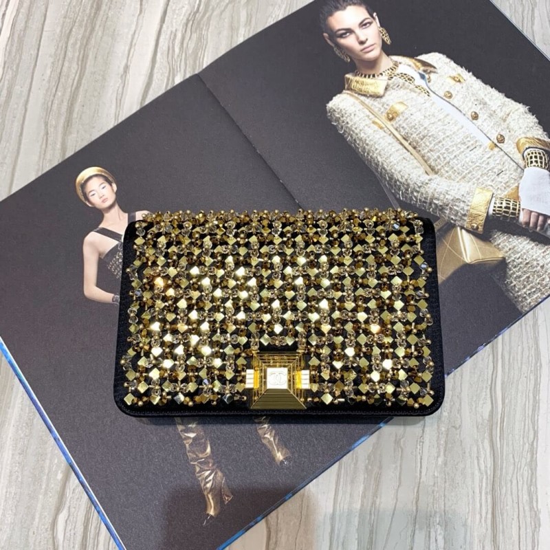 Chanel WOC Chain Flap Bag 86083