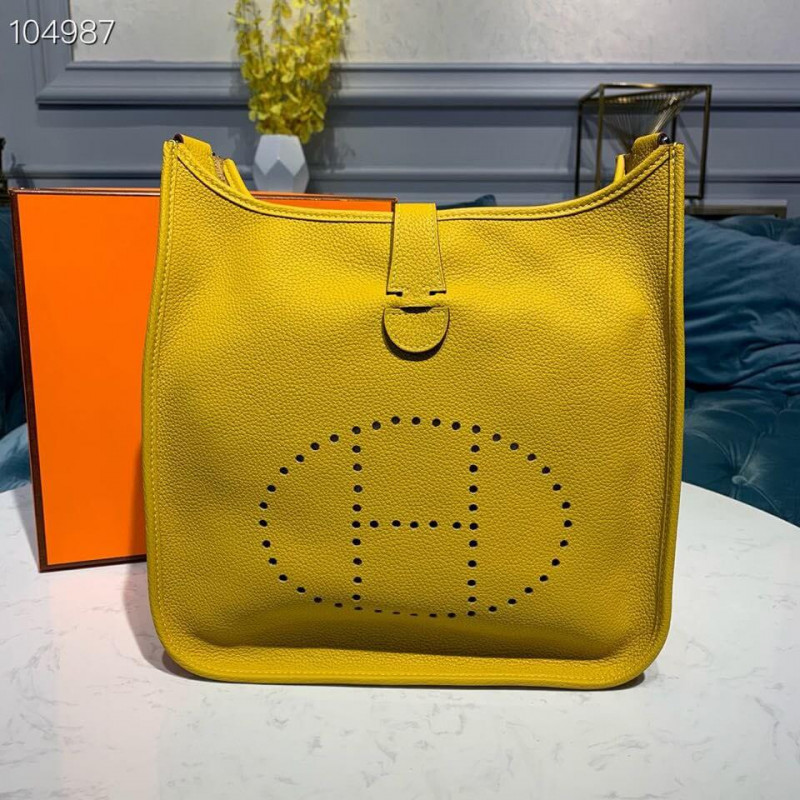 Hermes Evelyne III GM Bag 30cm in Taurillon Clemence