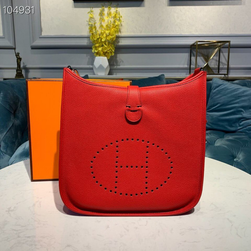 Hermes Evelyne III GM Bag 30cm in Taurillon Clemence