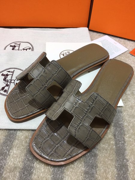 Hermes H series classic slippers