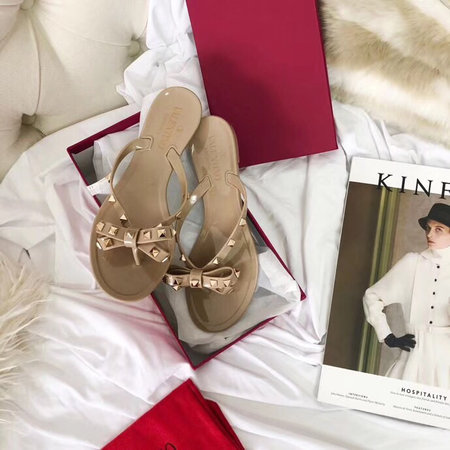 Valentino Rubber ROCKSTUD Flip Flops