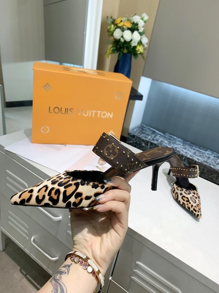 Louis Vuitton sofia calfskin mongram lacquered canvas Kitten Heels