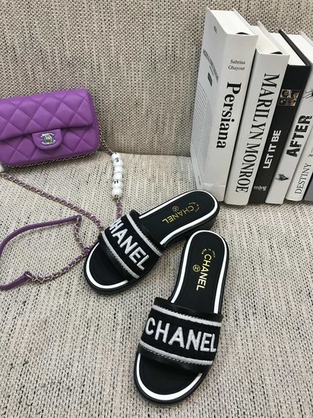 Chanel Embroidered wooden slippers