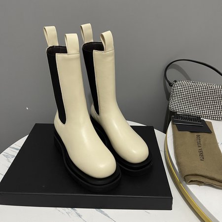 Bottega Boot cowhide lining cowhide TU outsole with Logo