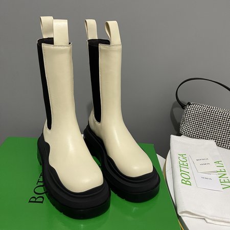 Bottega Boot cowhide lining cowhide TU outsole with Logo