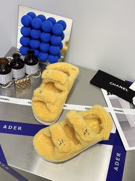 Chanel Sheep curl sandals