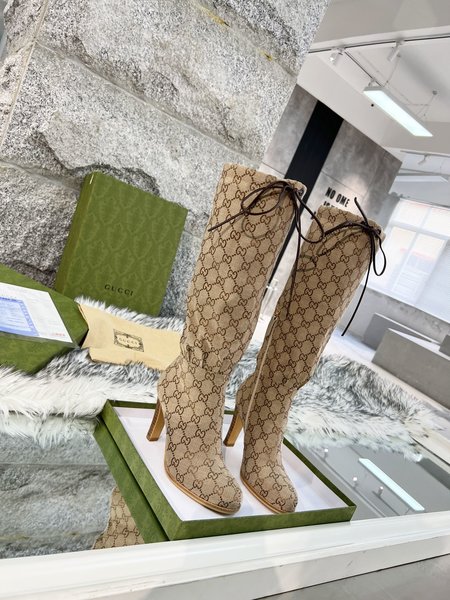 Gucci canvas boots