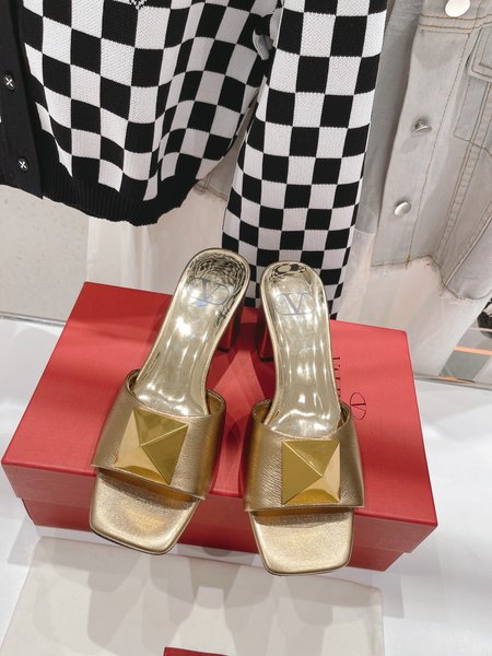 Valentino Big rivet chunky heel slippers