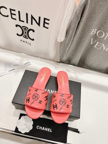 Chanel genuine leather slippers
