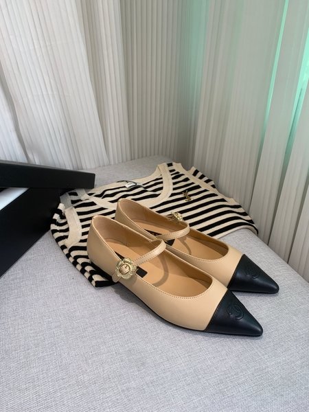 Chanel Genuine leather large sole pointed toe women s shoes