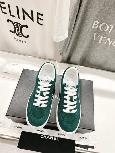 Chanel casual white shoes