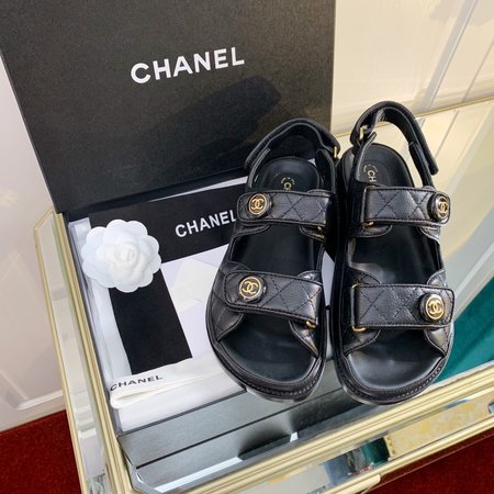 Chanel CC letter logo sheepskin rhombus