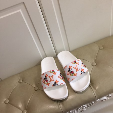 Louis Vuitton Couple slippers