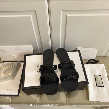 Gucci New slippers