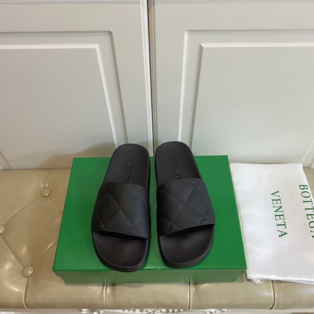 Bottega Veneta Slippers square check embossed TPU outsole