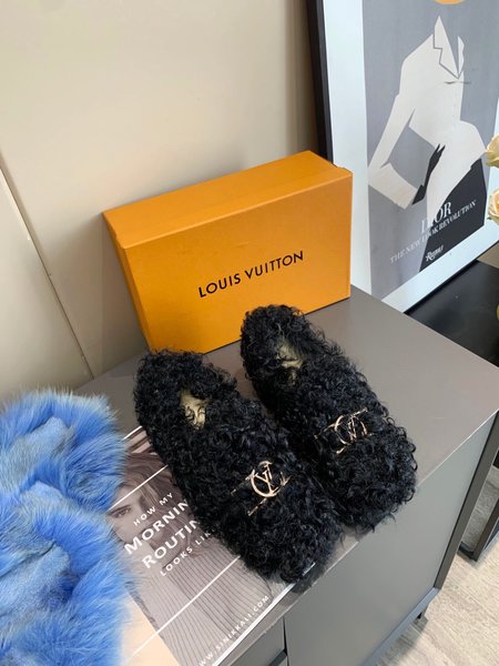 Louis Vuitton Fur Lady Shoes
