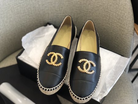 Chanel Soft sheepskin fabric CC buckle sheepskin lining