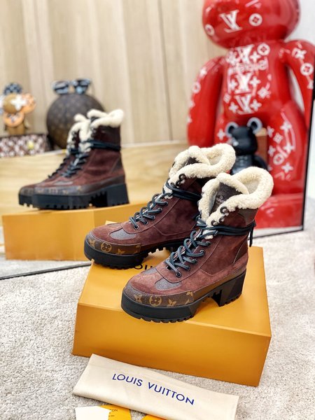 Louis Vuitton Classic high heel Martin boots