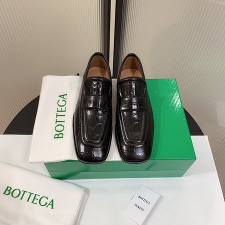 Bottega Veneta Leather shoes embossed cowhide