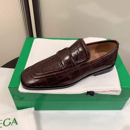 Bottega Veneta Leather shoes embossed cowhide