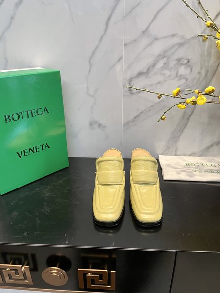 Bottega Veneta Muller slippers