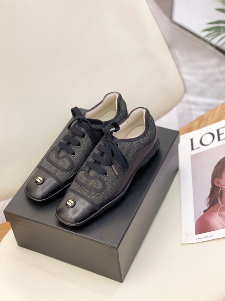 Chanel Classic sneakers