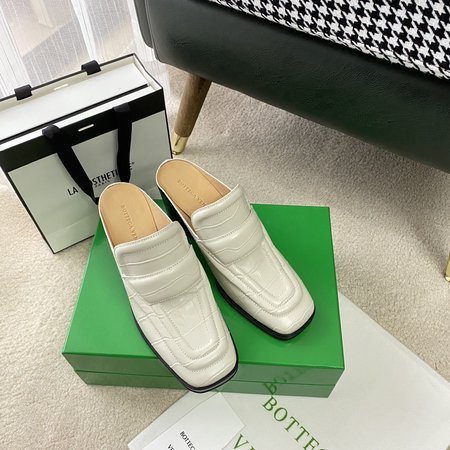 Bottega Veneta Square Toe Half Slippers
