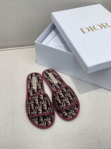 Dior Outdoor beach shoes home slippers