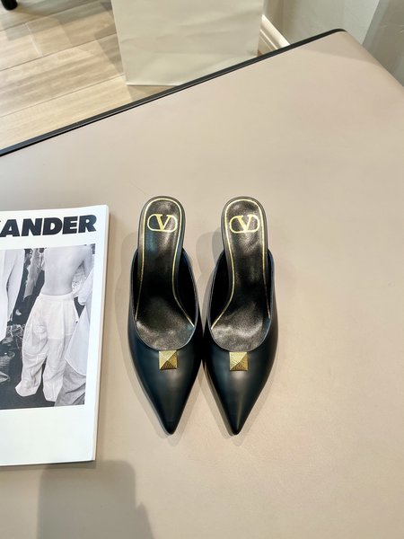 Valentino Metal rivet diamond high heels