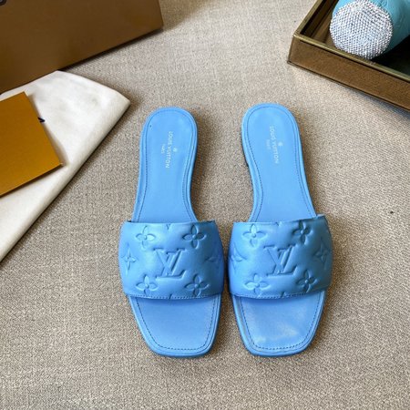 Louis Vuitton Sheepskin flat shoes slippers