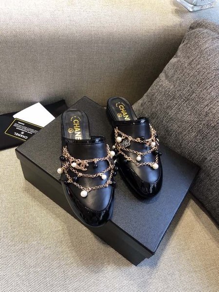 Chanel Half drag sandals