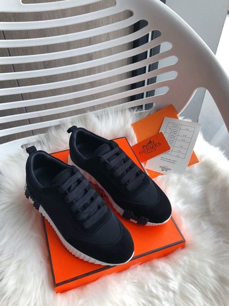 Hermes H8018-096 Athlete sneakers