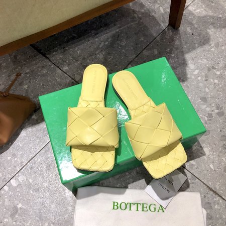 Bottega Veneta Woven slippers