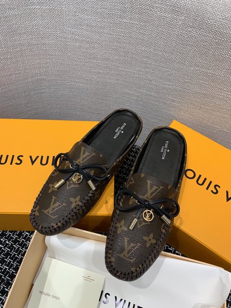 Louis Vuitton Loafers classic print