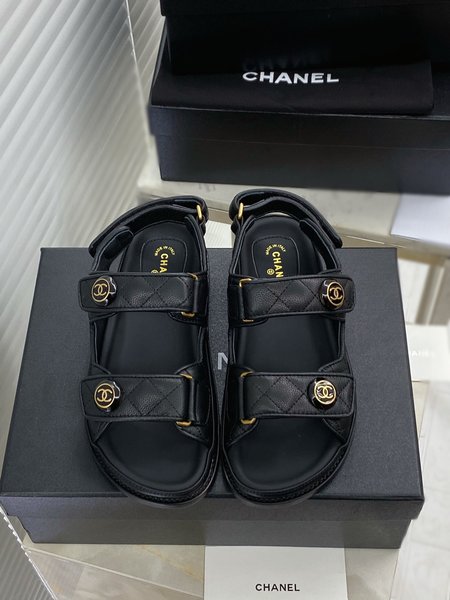 Chanel Cowhide sandals