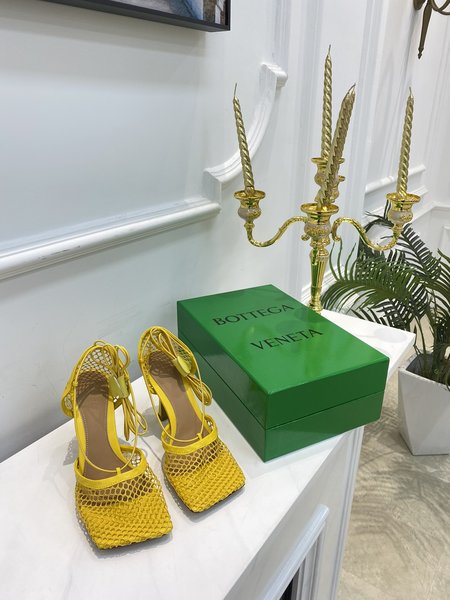 Bottega Veneta BV Roman Lace-Up Sandals Bright Yellow