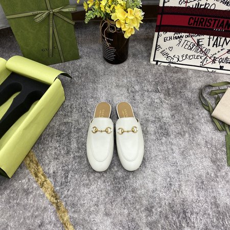 Gucci Leather slippers