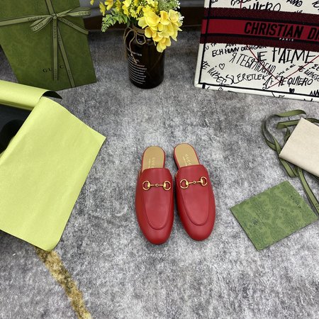 Gucci Leather slippers
