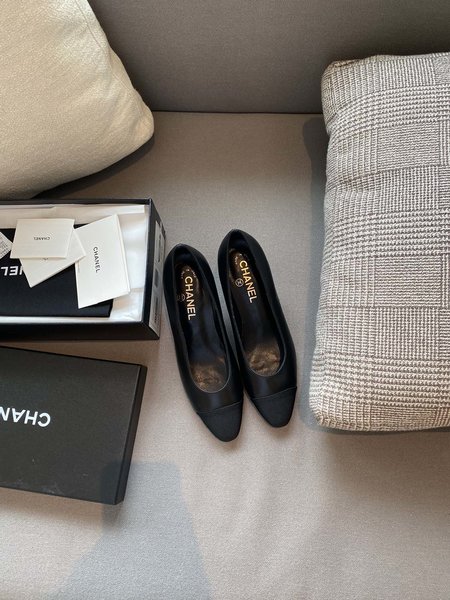 Chanel High heels cowhide velvet leather outsole heel height 6.5cm