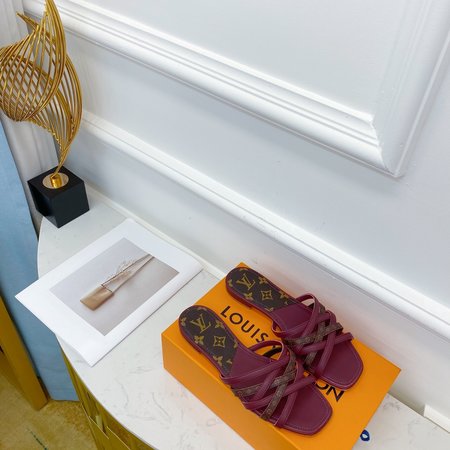 Louis Vuitton Slippers low heel sandals