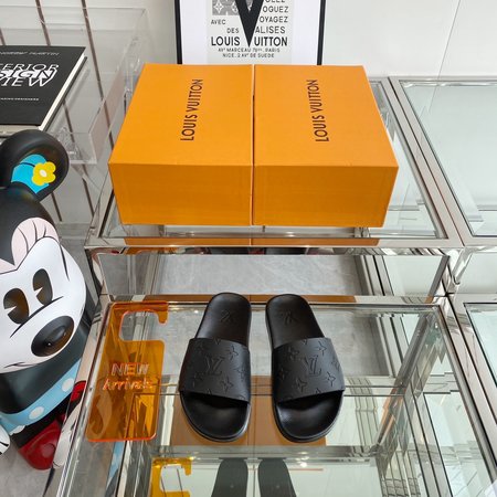 Louis Vuitton Slippers spring and summer vacation outing