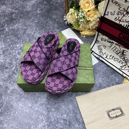 Gucci Embroidered printed platform slippers