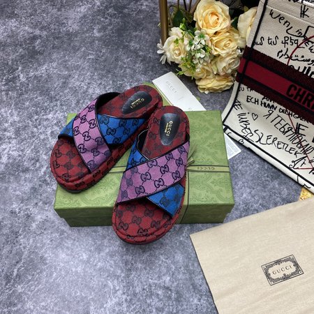 Gucci Embroidered printed platform slippers