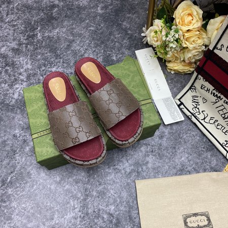 Gucci Embroidered printed platform slippers
