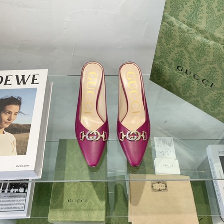 Gucci Strap slippers leather