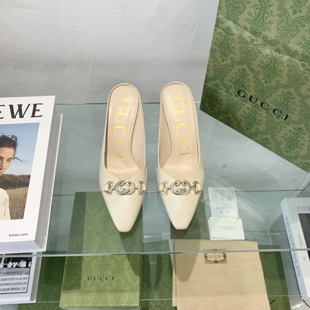 Gucci Strap slippers leather