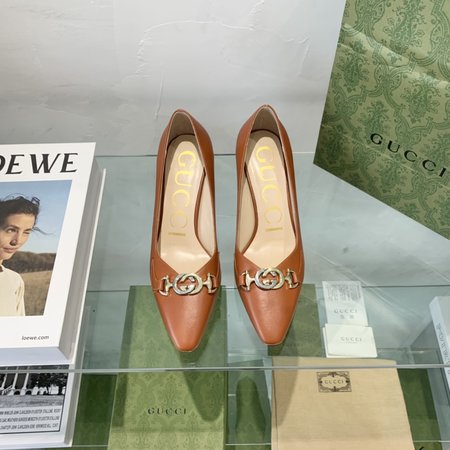 Gucci Strap slippers leather