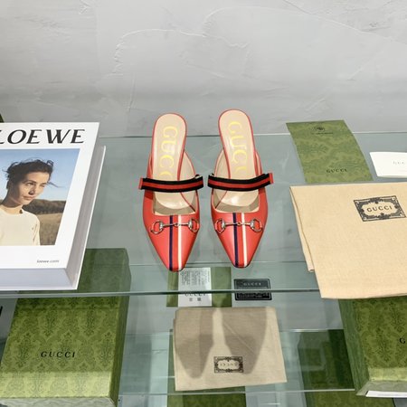 Gucci Strap slippers leather